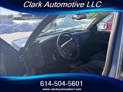 2003 Dodge Dakota SLT 2dr Club Cab SLT   - Photo 11 - Plain City, OH 43064