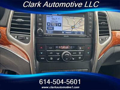 2012 Jeep Grand Cherokee Overland Summit   - Photo 21 - Plain City, OH 43064