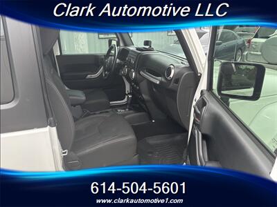 2018 Jeep Wrangler Sahara   - Photo 10 - Plain City, OH 43064