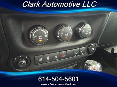 2018 Jeep Wrangler Sahara   - Photo 19 - Plain City, OH 43064