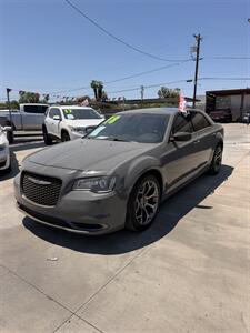 2018 Chrysler 300 Touring - Photo 2 - Phoenix, AZ 85008