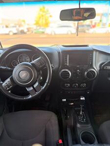 2017 Jeep Wrangler Unlimited Willys Wheeler - Photo 6 - Phoenix, AZ 85008