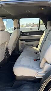 2018 Ford Explorer XLT   - Photo 9 - Phoenix, AZ 85008
