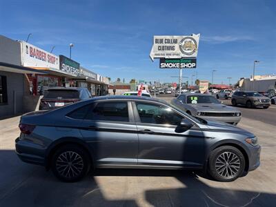 2019 Volkswagen Jetta SEL   - Photo 14 - Phoenix, AZ 85008