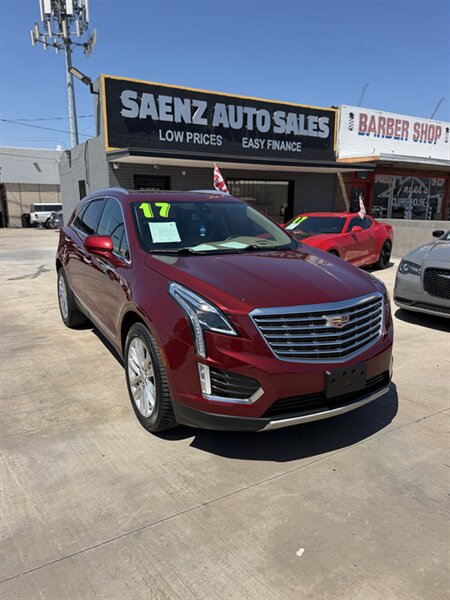 2017 Cadillac XT5 Platinum   - Photo 1 - Phoenix, AZ 85008