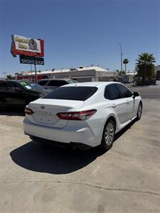2020 Toyota Camry LE - Photo 5 - Phoenix, AZ 85008