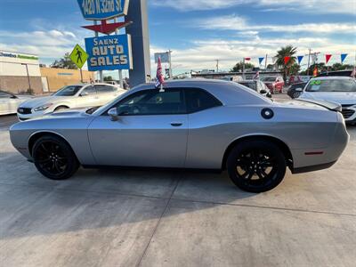 2018 Dodge Challenger SXT   - Photo 5 - Phoenix, AZ 85008