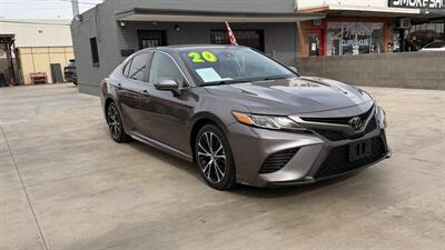 2020 Toyota Camry SE   - Photo 2 - Phoenix, AZ 85008