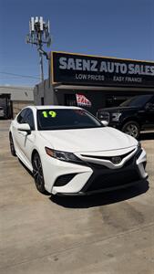 2019 Toyota Camry LE   - Photo 2 - Phoenix, AZ 85008
