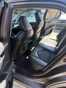 2021 Toyota Camry SE   - Photo 8 - Phoenix, AZ 85008