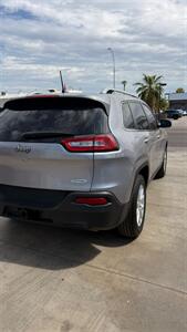 2018 Jeep Cherokee Latitude Plus   - Photo 7 - Phoenix, AZ 85008