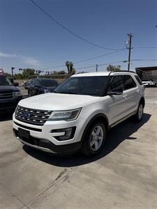 2016 Ford Explorer XLT - Photo 2 - Phoenix, AZ 85008