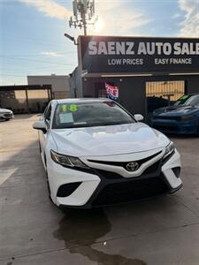 2018 Toyota Camry SE   - Photo 2 - Phoenix, AZ 85008