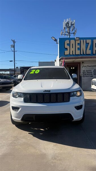 2020 Jeep Grand Cherokee Altitude   - Photo 1 - Phoenix, AZ 85008
