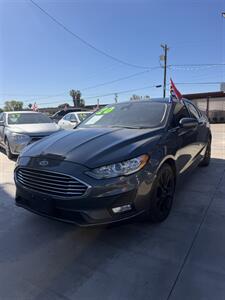 2020 Ford Fusion SE - Photo 2 - Phoenix, AZ 85008