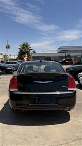 2015 Chrysler 300 C   - Photo 9 - Phoenix, AZ 85008