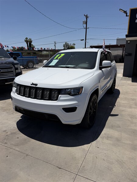 2017 Jeep Grand Cherokee Altitude  