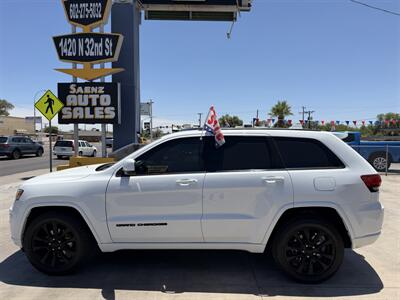 2017 Jeep Grand Cherokee Altitude   - Photo 2 - Phoenix, AZ 85008
