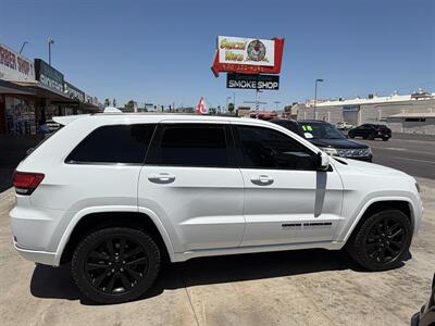 2017 Jeep Grand Cherokee Altitude   - Photo 5 - Phoenix, AZ 85008