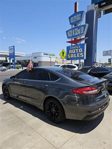 2020 Ford Fusion SE   - Photo 4 - Phoenix, AZ 85008