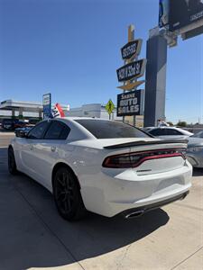 2019 Dodge Charger SXT - Photo 4 - Phoenix, AZ 85008