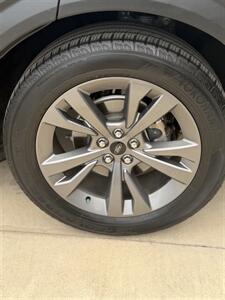 2021 Ford Explorer XLT - Photo 5 - Phoenix, AZ 85008