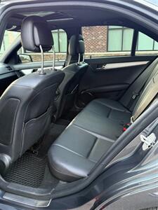 2010 Mercedes-Benz C 300 Luxury 4MATIC - Photo 11 - Richmond, VA 23233