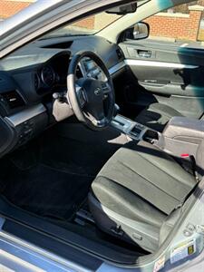 2013 Subaru Legacy 2.5i Premium - Photo 6 - Richmond, VA 23233