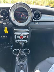 2009 MINI Cooper S   - Photo 17 - Richmond, VA 23233
