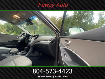 2017 Hyundai SANTA FE SE - Photo 12 - Richmond, VA 23233