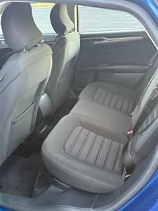 2018 Ford Fusion SE   - Photo 5 - Richmond, VA 23233