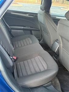 2018 Ford Fusion SE   - Photo 9 - Richmond, VA 23233