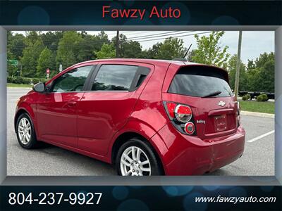 2015 Chevrolet Sonic LT Auto - Photo 4 - Richmond, VA 23233