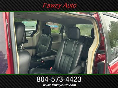 2014 Chrysler Town & Country Touring - Photo 12 - Richmond, VA 23233
