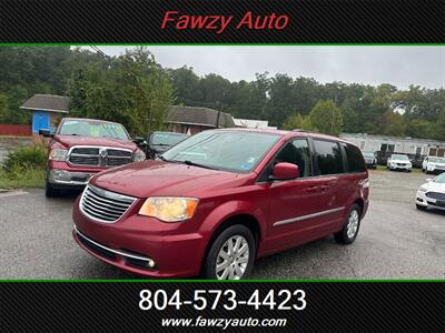 2014 Chrysler Town & Country Touring - Photo 2 - Richmond, VA 23233