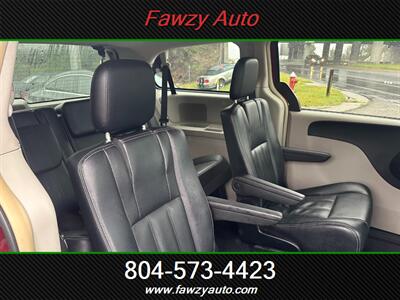 2014 Chrysler Town & Country Touring - Photo 8 - Richmond, VA 23233