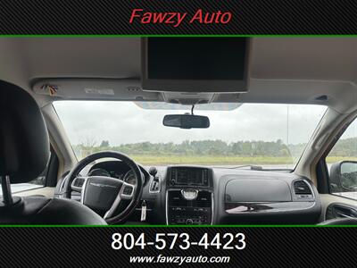 2014 Chrysler Town & Country Touring - Photo 10 - Richmond, VA 23233