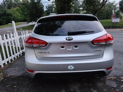 2015 Kia Forte5 EX - Photo 6 - Newburgh, NY 12550