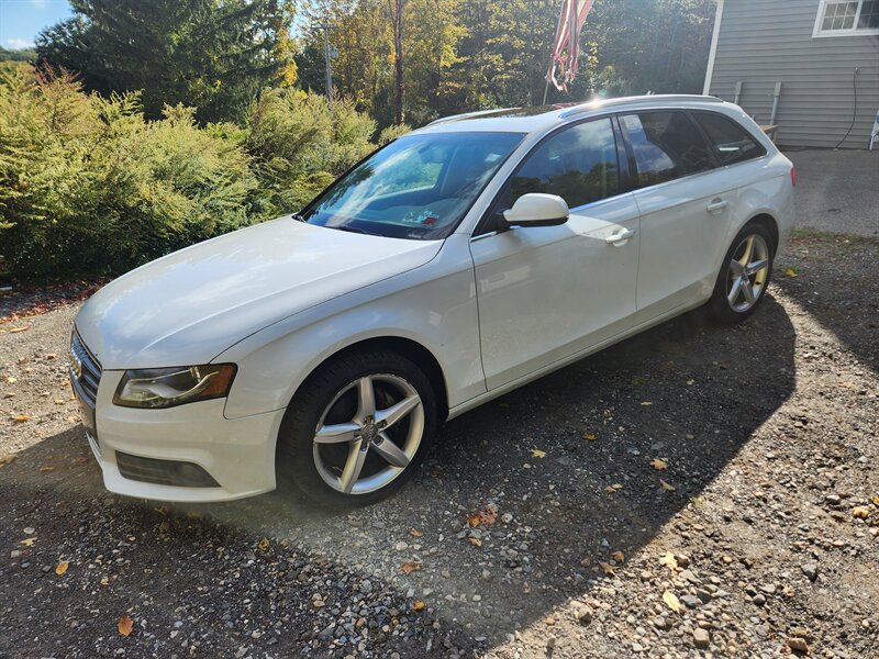 2012 Audi A4 2.0T quattro Avant Premium  
