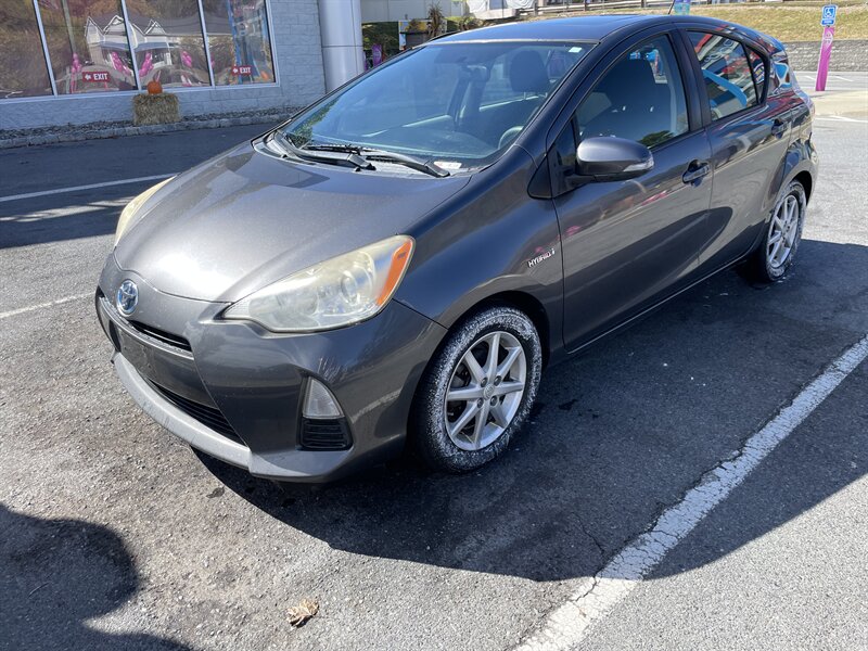 2012 Toyota Prius c - Photo 1 - Newburgh, NY 12550