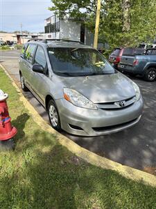 2007 Toyota Sienna CE 7-Passenger - Photo 2 - Newburgh, NY 12550