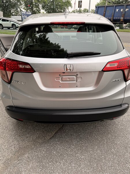 2016 Honda HR-V LX - Photo 4