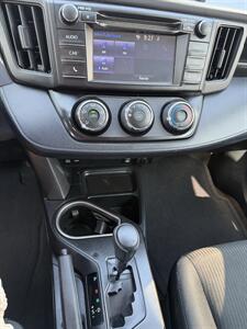2016 Toyota RAV4 LE - Photo 11 - Newburgh, NY 12550