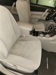 2012 Toyota Highlander - Photo 11 - Newburgh, NY 12550