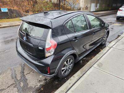 2018 Toyota Prius c Three   - Photo 5 - Newburgh, NY 12550