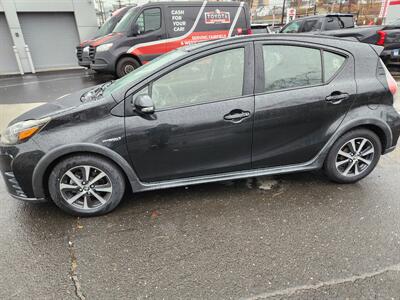 2018 Toyota Prius c Three   - Photo 2 - Newburgh, NY 12550