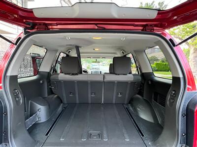 2012 Nissan Xterra X 4WD ONE OWNER NEW TOYOTA TRADE  NEW TIRES AND BRAKES ALL ORIGINAL  L PAINT LIKE NEW - Photo 16 - Brooklyn, NY 11218