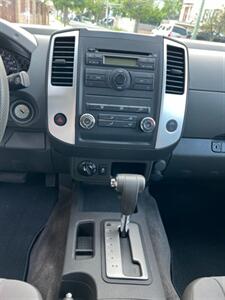 2012 Nissan Xterra X 4WD ONE OWNER NEW TOYOTA TRADE  NEW TIRES AND BRAKES ALL ORIGINAL  L PAINT LIKE NEW - Photo 27 - Brooklyn, NY 11218