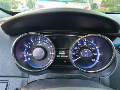 2013 Hyundai SONATA SE 2.0T LTD LEATHER AND MOONROOF  ONE OWNER SENIOR CITZENS VEHICLE SUPER LOW MILES - Photo 32 - Brooklyn, NY 11218