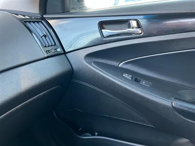 2013 Hyundai SONATA SE 2.0T LTD LEATHER AND MOONROOF  ONE OWNER SENIOR CITZENS VEHICLE SUPER LOW MILES - Photo 37 - Brooklyn, NY 11218